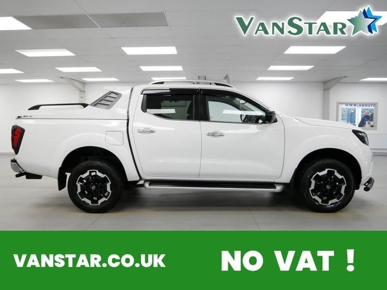 69 NISSAN NAVARA 2.3 DCI 190 BHP TEKNA EDITION 4WD AUTOMATIC ( NO VAT ! )