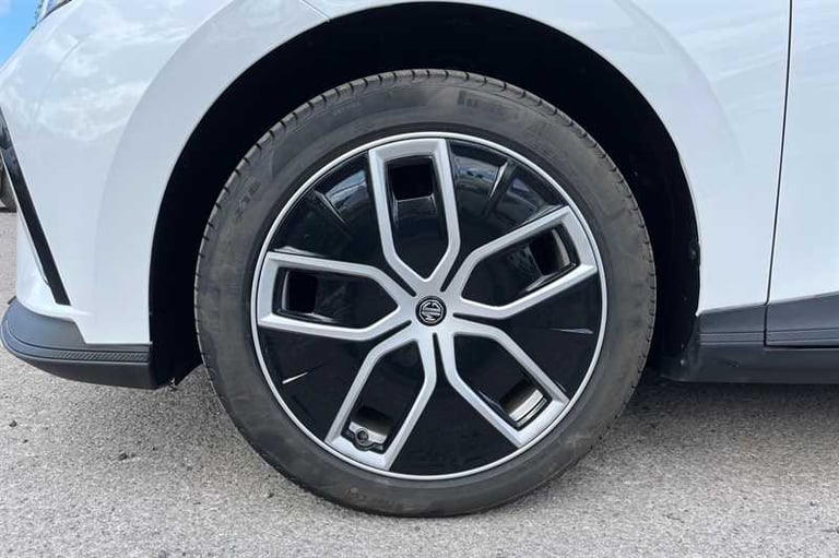 2023 MG MG4 64kWh Trophy Long Range Hatchback 5dr Electric Auto (203 ps) Hatchback Electric Autom...
