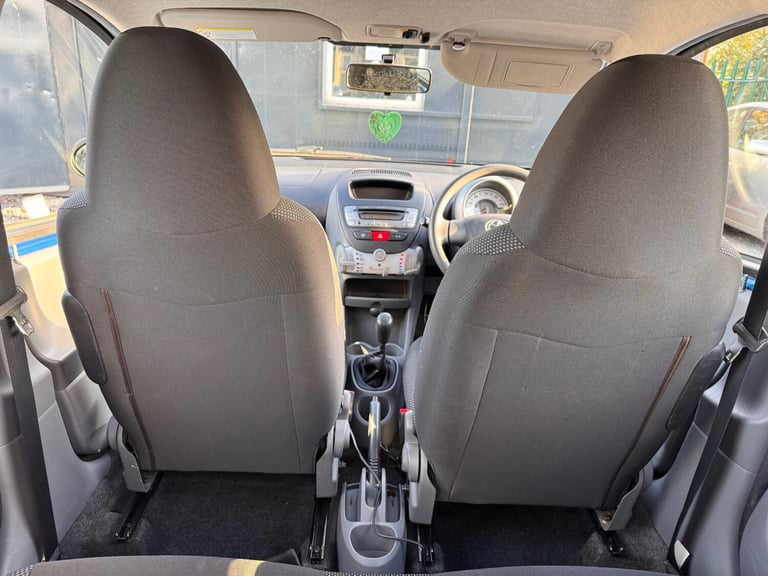 2011 Toyota AYGO 1.0 VVT-i Blue 5dr HATCHBACK Petrol Manual