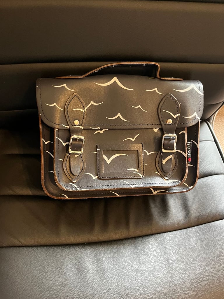 image for YOSHI SATCHELL