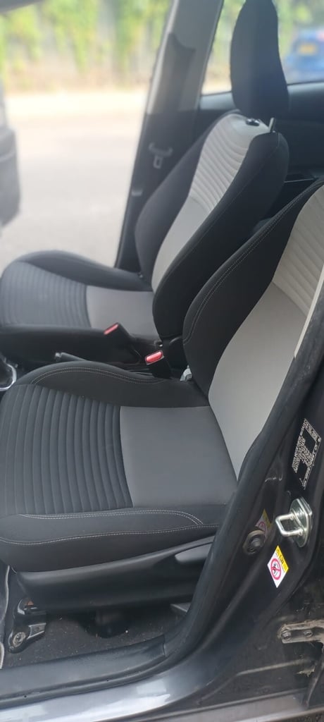 2017, TOYOTA YARIS 1.5 VVT-i Icon Tech 5dr for sale