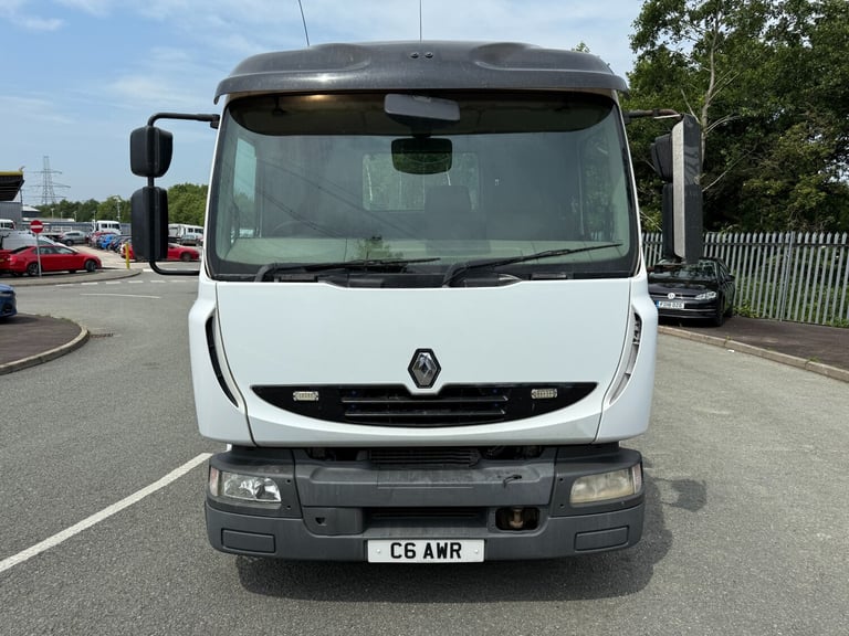 2010 Renault MIDLUM (45) NA Diesel Manual