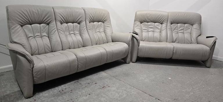 Himolla Rhine 3 Seater NON-Recliner Sofa & 2.5 Electric Recliner Sofa 101025