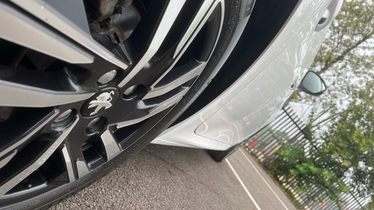2021 Peugeot 208 1.2 PureTech 100 Allure 5dr Petrol Hatchback Hatchback Petrol Manual