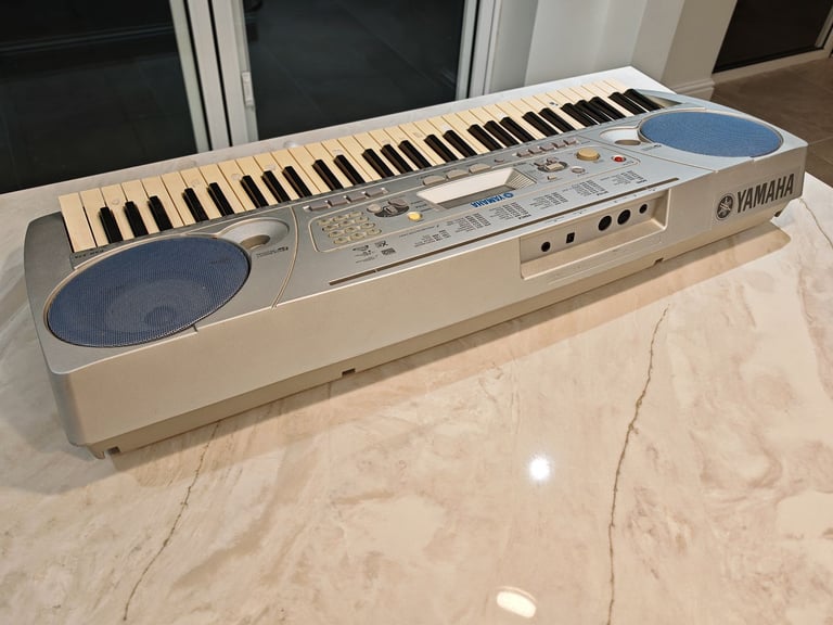 Yamaha PSR-275 Keyboard