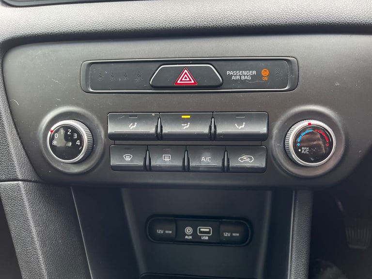  Kia Sportage 1.6 Gdi 1 Suv 5dr Petrol Manual Euro 6 130 Bhp Petrol