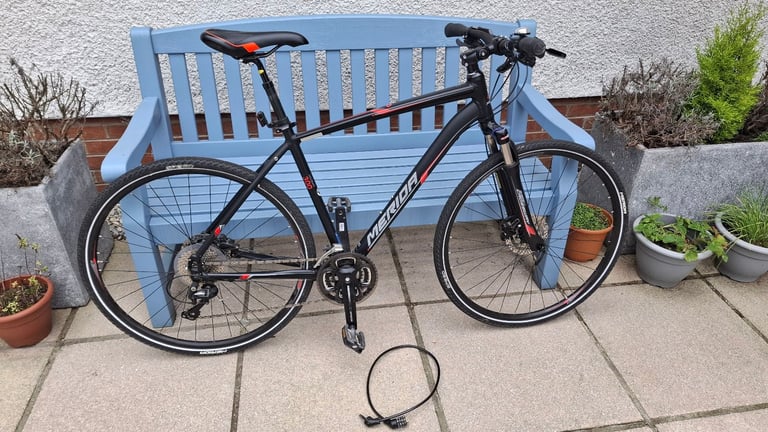 Merida Crossway 300 Hybrid Bicycle 52cm M /L frame