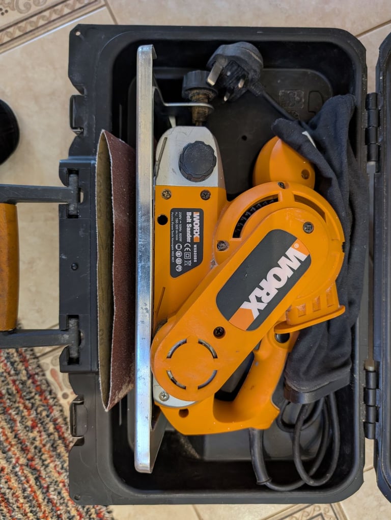 Worx 820W belt sander. Collection Only.