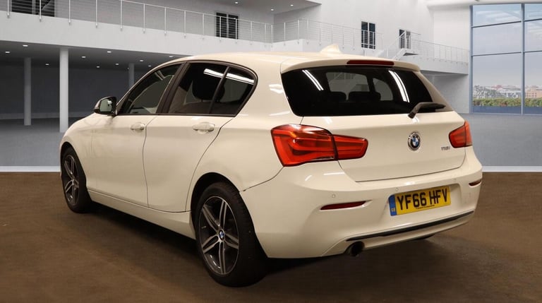 2016 BMW 1 Series 118i [1.5] Sport 5dr [Nav] HATCHBACK PETROL Manual