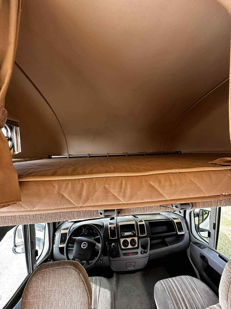 Bessiecarr e425 2008 motorhome