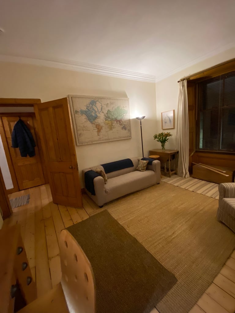 EH1 One bedroom cosy furnished flat from 14 Oct £1150/mo
