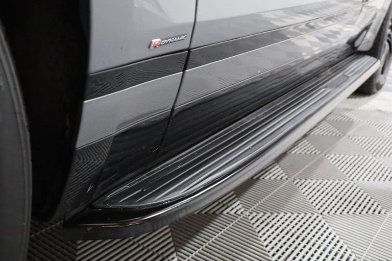 LAND ROVER RANGE ROVER VELAR 2.0 D200 MHEV Edition Auto 4WD Euro 6 (s/s) 5dr