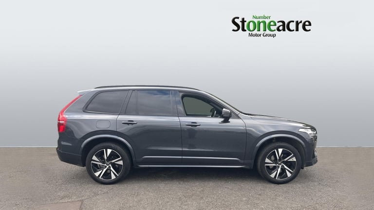 2022 Volvo XC90 R-Design, B5 AWD mild hybrid, 7 Seats ESTATE Diesel/Electric Hybrid Automatic