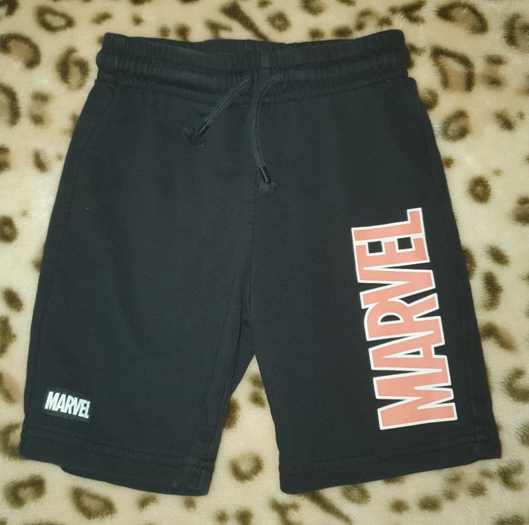 MARVEL Tesco Boys Black Sweat Shorts 5-6 years