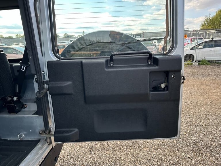 2015 Land Rover Defender County Station Wagon TDCi [2.2] MPV Diesel Manual