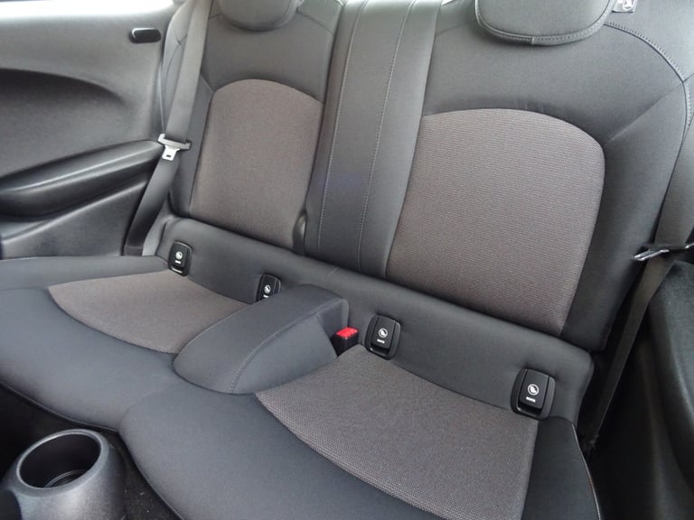 Mini Hatchback 1.5 Cooper 3dr Automatic *LOW MILEAGE*ONLY 16000 MILES FROM NEW*