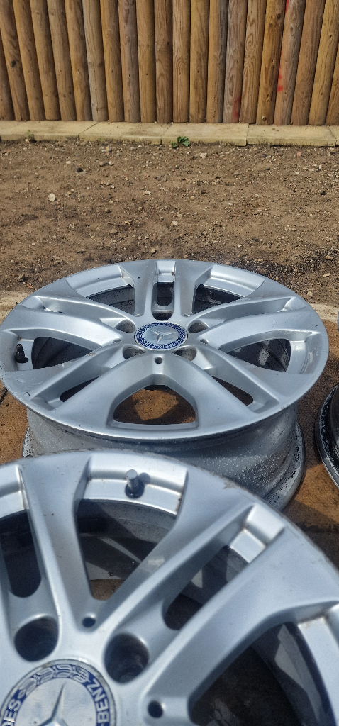 4x Mercedes alloys