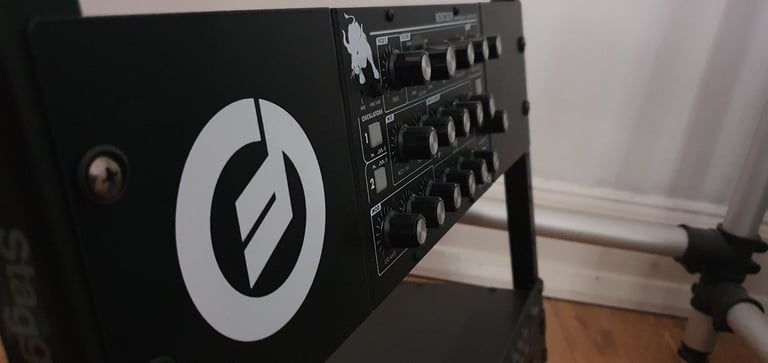 Moog Minitaur Boxed with rack ears