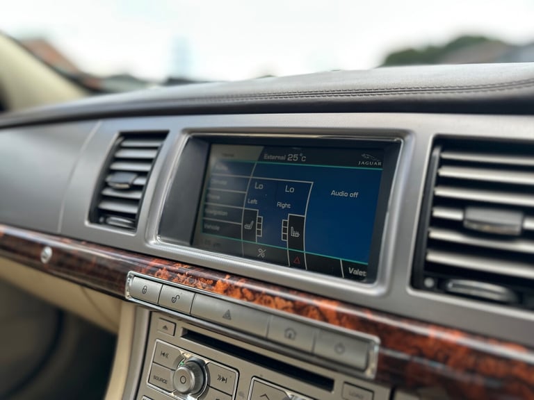 JAGUAR XF 3.0d V6 Premium Luxury