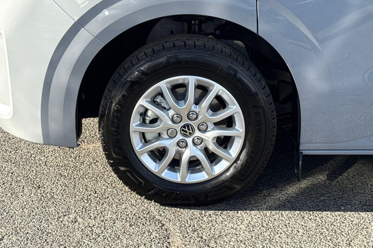 2025 Volkswagen Transporter 160kW 65kWh Commerce Pro Van Auto Van Automatic