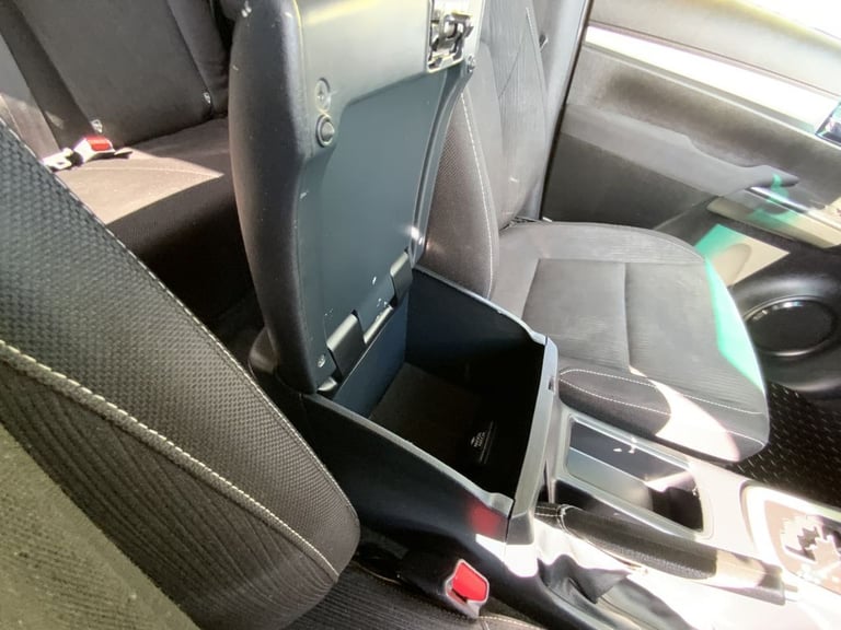 2023 Toyota Hilux 2.4 D-4D Icon Pickup Double Cab 4dr Diesel Auto 4WD Euro 6 (s/s) (150 ps) PICKU...