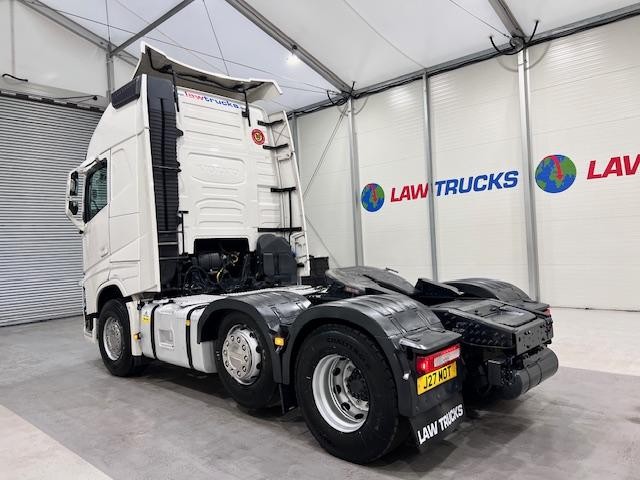 Volvo FH 500 GTXL 6x2 Midlift Tractor Unit