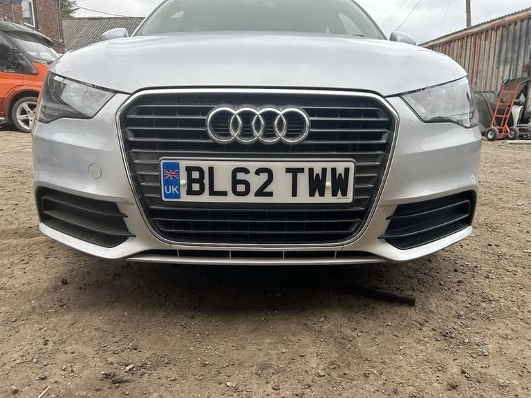 Audi A1 8X Complete Front Bumper with Grill in Silver LX7W