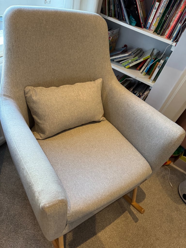Tutti Bambini Nursing Chair 