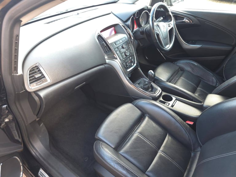 Vauxhall, ASTRA, Hatchback, 2010, Manual, 1686 (cc), 5 doors