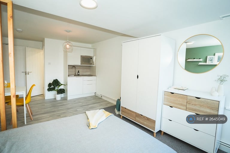 1 bedroom in Randlay, Telford, TF3 (#2645049)