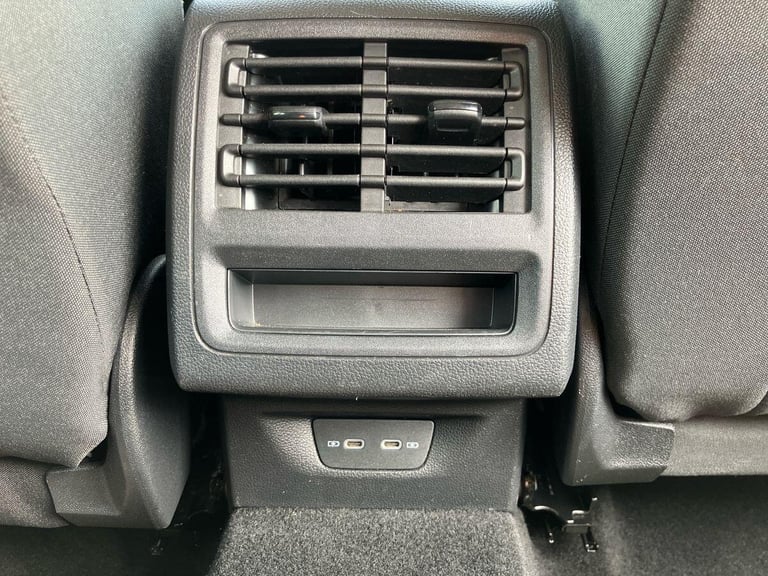 2021 Volkswagen Golf LIFE TSI ESTATE Petrol Manual