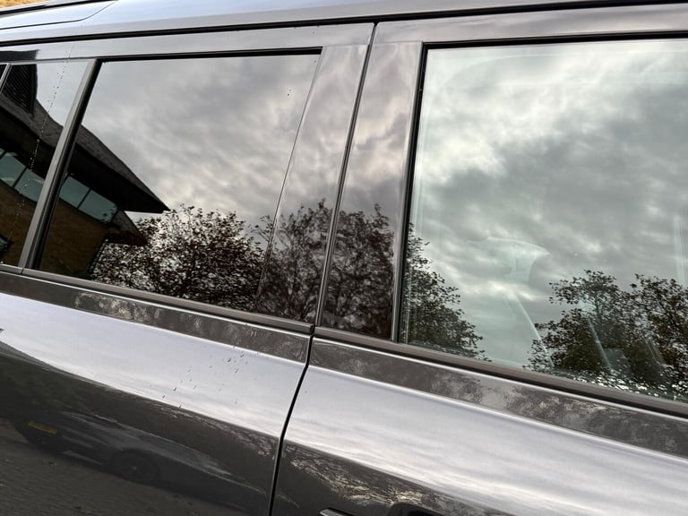 2022 Land Rover Defender 110 3.0 D300 MHEV HSE SUV 5dr Diesel Auto 4WD Euro 6 (s/s) (300 ps) ESTA...