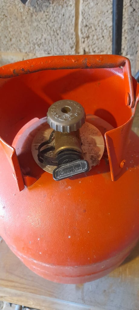 25% Full 4.5kg Propane Gas Bottle Cylinder 