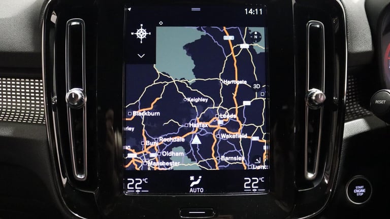  Volvo XC40 T3 R-Design Manual (Park Assist, Powered Tailgate, Privacy Glass) Petrol Manual