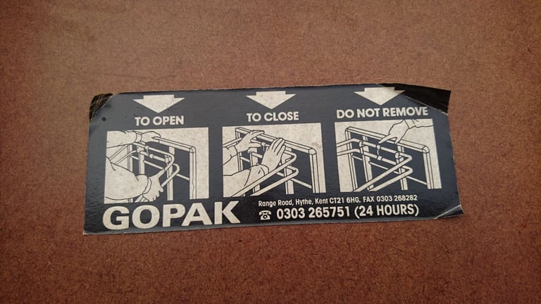 Gopak 6ft Lightweight Folding Table WILL DELIVER
