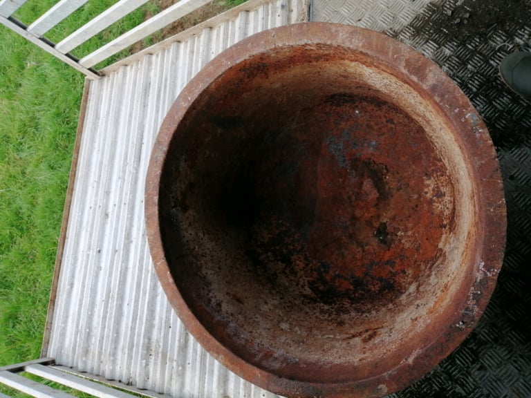 Cast Iron Whiches Couldren