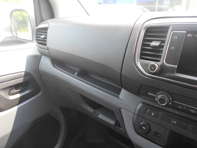 Vauxhall Vivaro 2022 L2H1 F3100 DYNAMIC S/S NO VAT