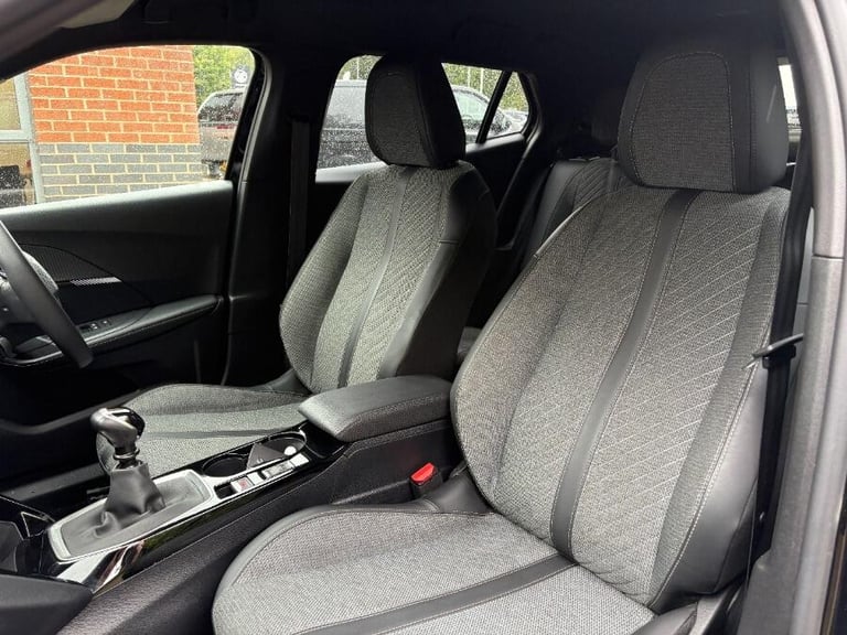 2024 Peugeot 2008 1.2 Puretech Allure Suv 5dr Petrol Manual Euro 6 (s/s) (130 Ps) HATCHBACK Petro...