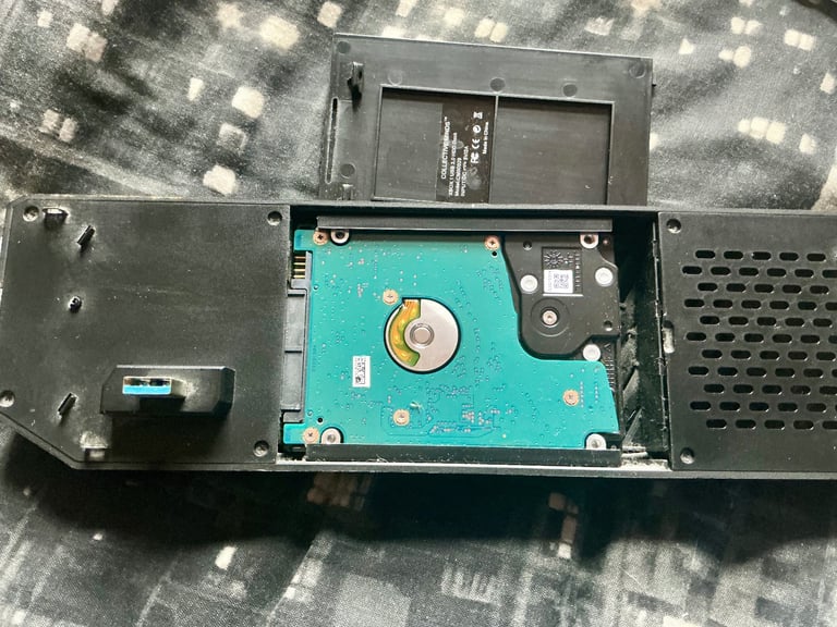 Xbox one media hub with Hardrive 1TB storage 