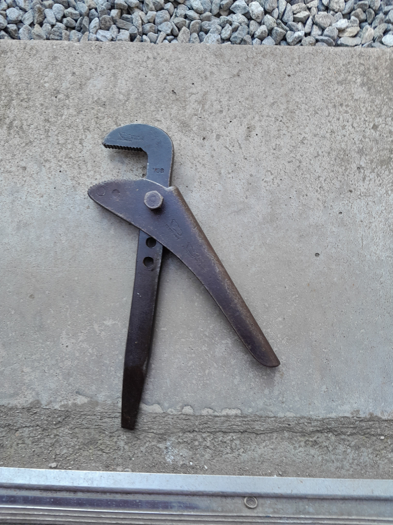 image for Footprint  Wrench 9 inch