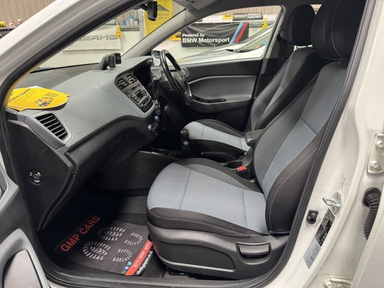 2016 Hyundai i20 1.2 GDI PREMIUM 5DR Manual Hatchback Petrol Manual