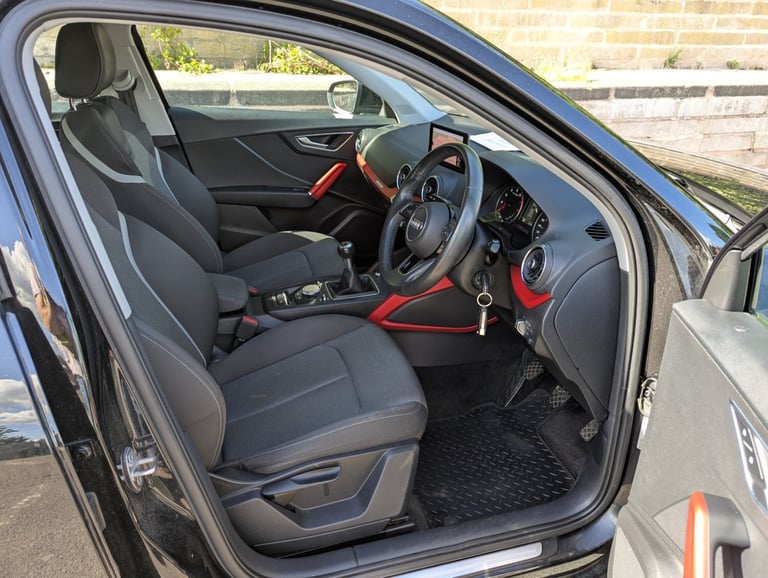 NOV 2018 68 AUDI Q2 SPORT 30 1.0 TFSi 5 DOOR ESTATE * SAT.NAV * A/CON * CRUISE