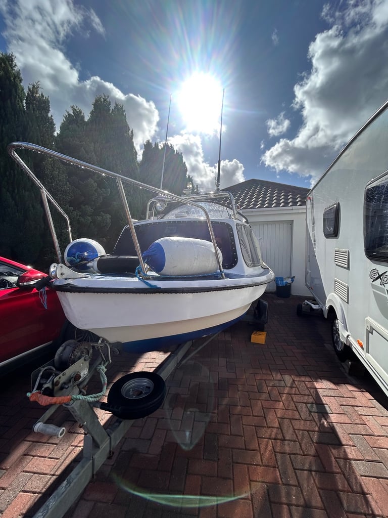 14 foot dejon boat with 25HP mariner 4 Stroke 