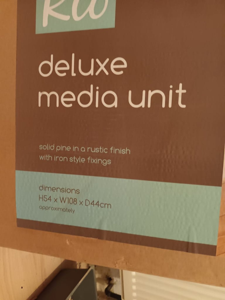 Tv unit New Still in the box