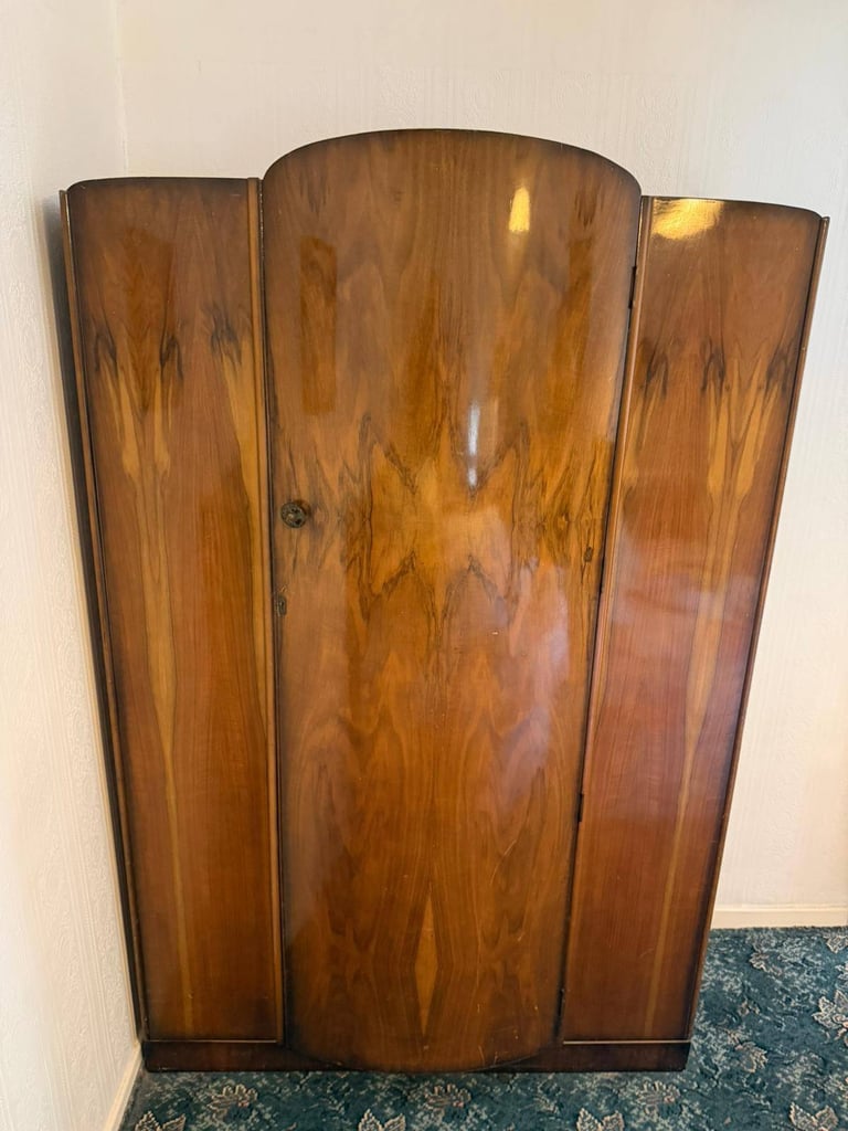Antique bedroom furniture 