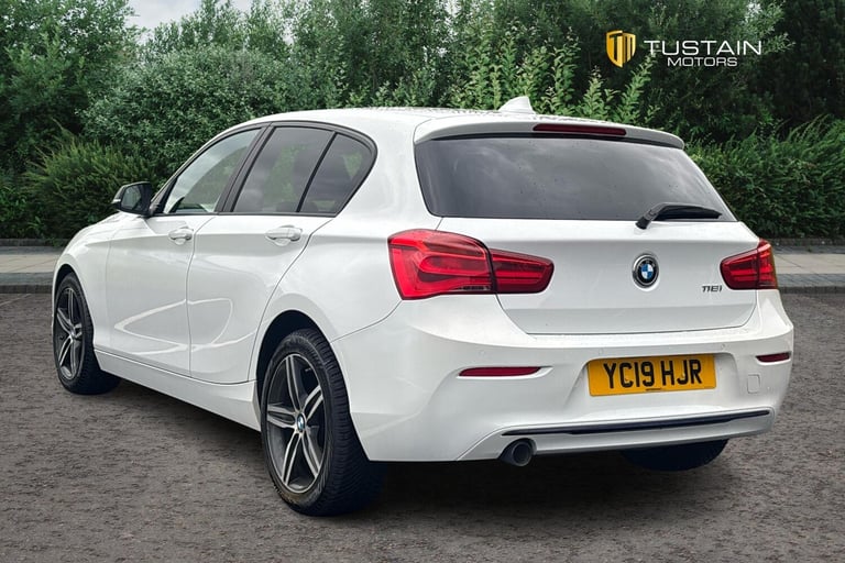  BMW 1 Series 5 Door 1.5 118i Sport Hatchback 5dr Petrol Manual Euro 6 s/s 136