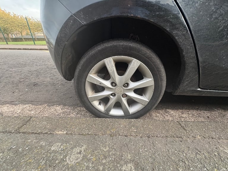 Mazda, 2, Hatchback, 2009, Manual, 1349 (cc), 5 doors