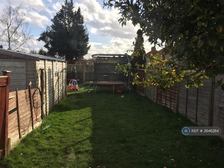 3 bedroom house in Elsa Road, Welling, DA16 (3 bed) (#2646264)