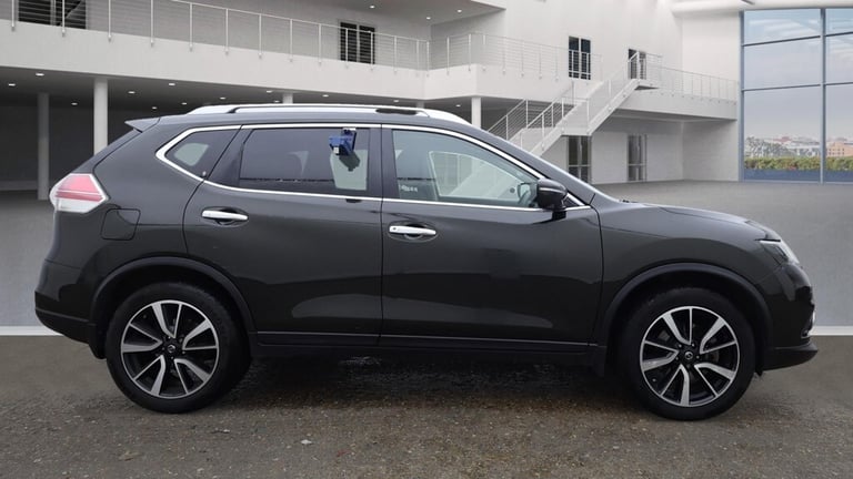 2017 Nissan X-Trail 1.6 DiG-T N-Vision 5dr ++ 7 SEATS / PANROOF / NAV / CAMERA / ULEZ ++  ESTATE ...
