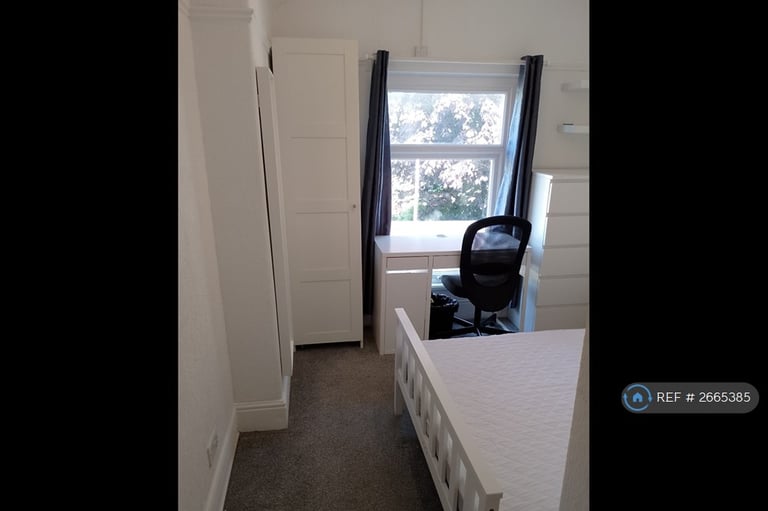 5 bedroom house in Rhyddings Terrace, Brynmill, Swansea, SA2 (5 bed) (#2665385)